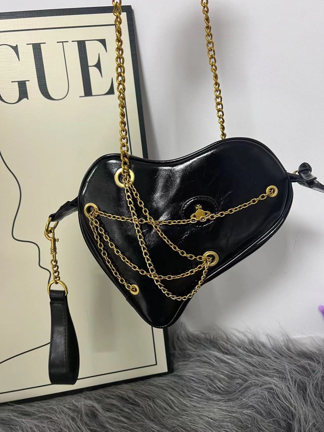 Vivienne Westwood Love Chain Binding Type Crossbody Bag