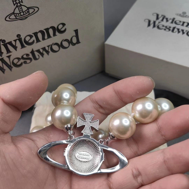 vivienne westwood huge pearl necklace