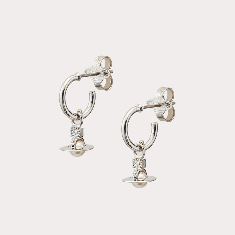 Vivienne Westwood LAYLA Small Pearl Ear Ring