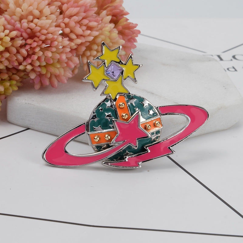 Vivienne Westwood pentagram women's luxury brooch, fashion personality