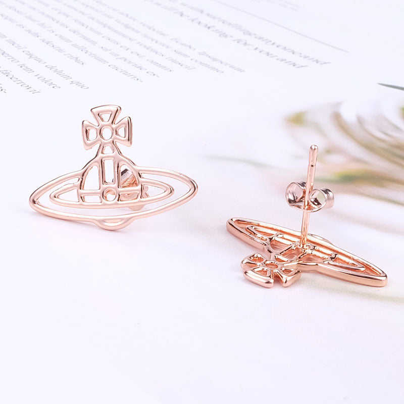 Vivienne Westwood simple hollow line ear studs
