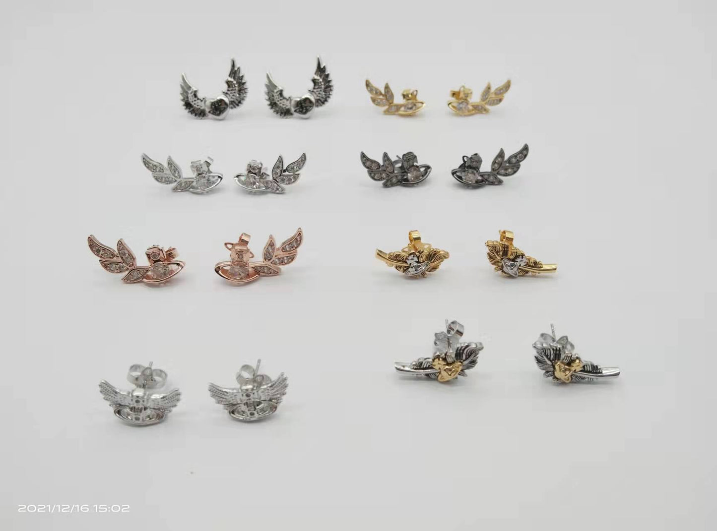 Vivienne Westwood feather wings wheat wings series European and American