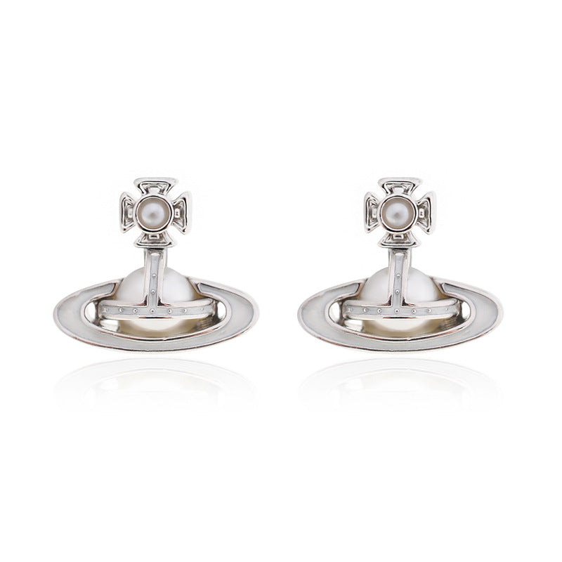 Vivienne Westwood simonetta paint bump half-faced pearl ear studs