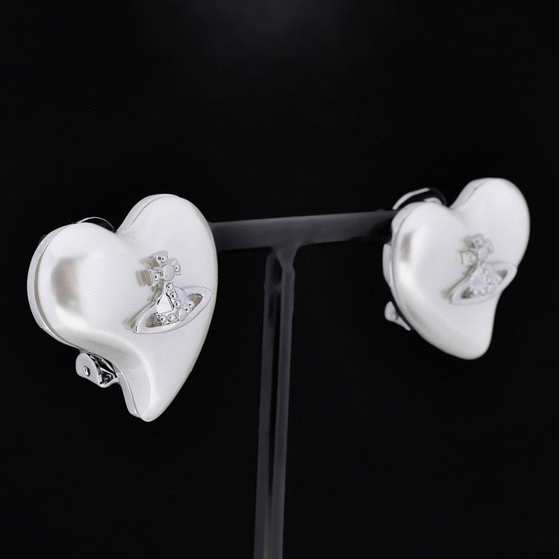 Vivienne Westwood love series epoxy stud earrings luxurious and personalized punk