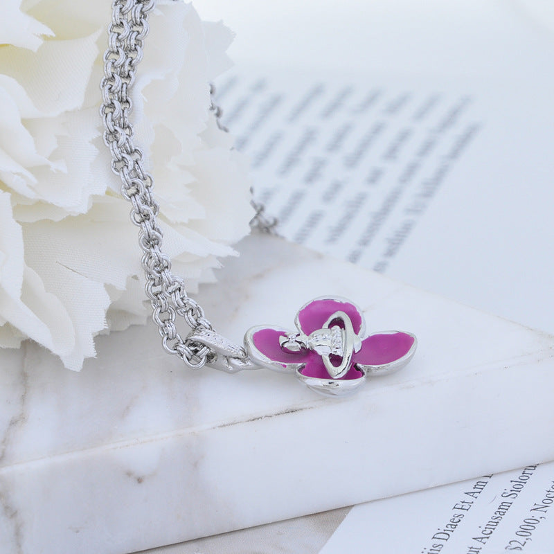 Vivienne Westwood four-leaf clover flower pendant necklace sweet exquisite and versatile