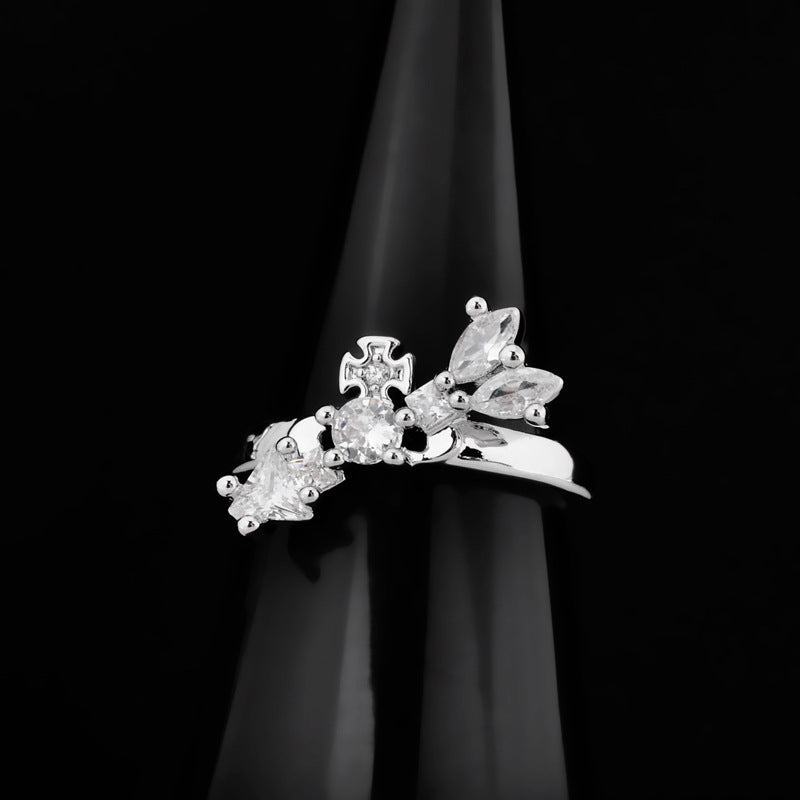 Vivienne Westwood eight hearts and eight arrows ring European and American punk