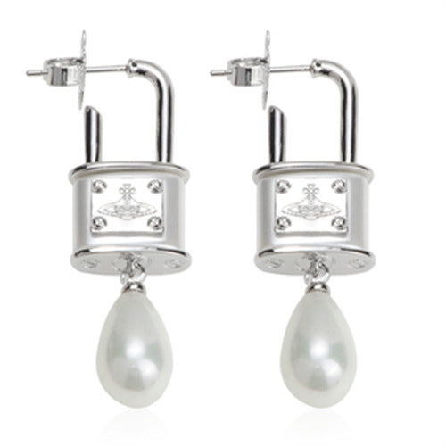 Vivienne Westwood Pearl lock Head series earrings exquisite luxury