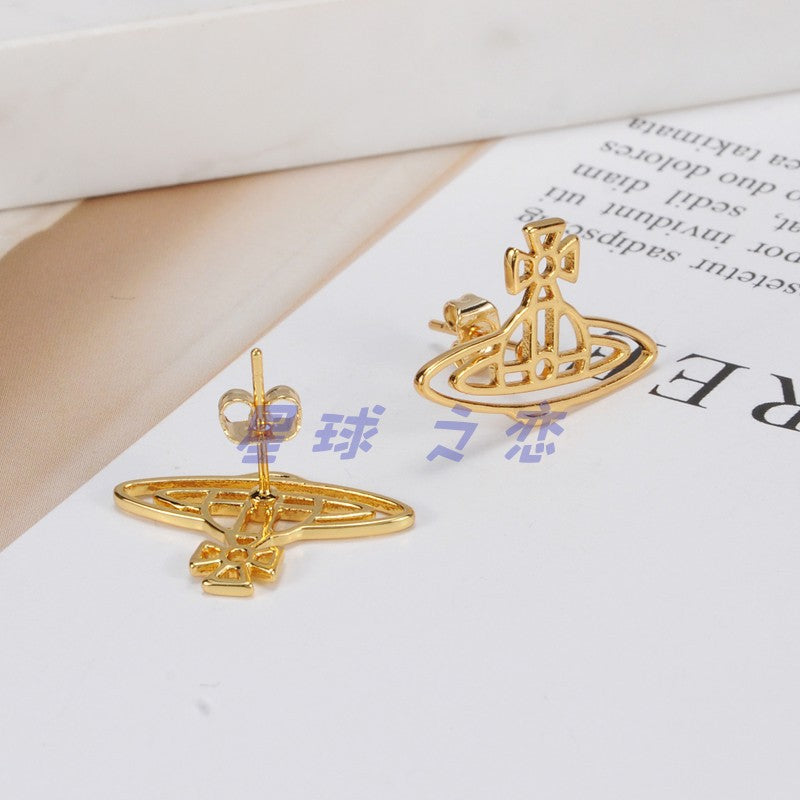 Vivienne Westwood simple hollow line ear studs