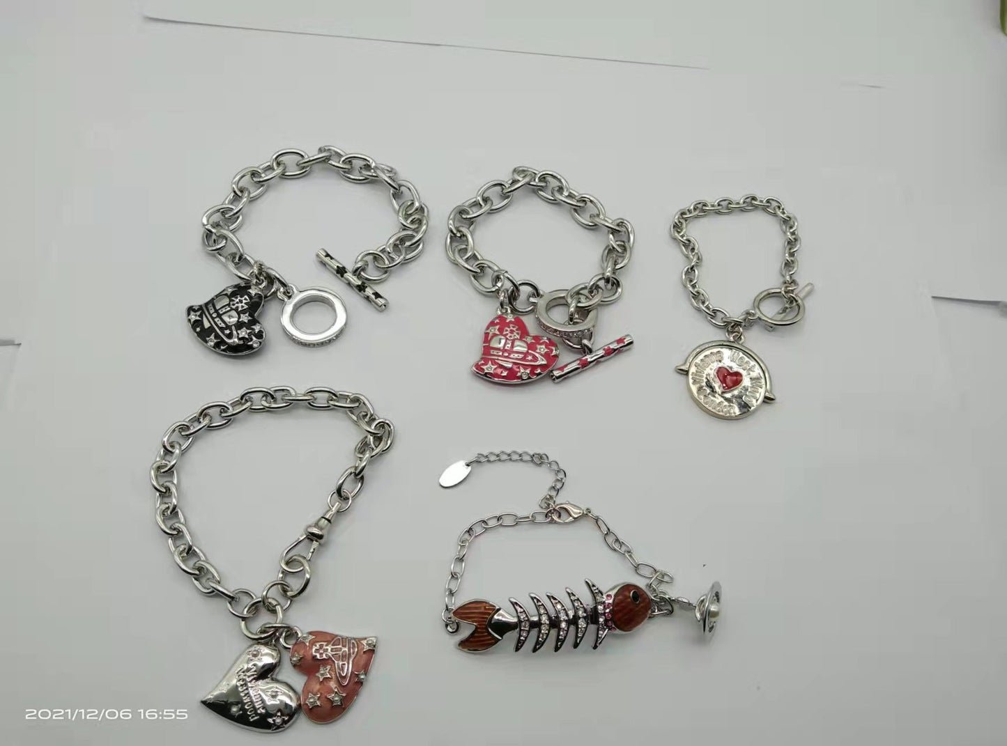 Vivienne Westwood fish-skeleton hanger punk bracelet personalized European and American style all-matching