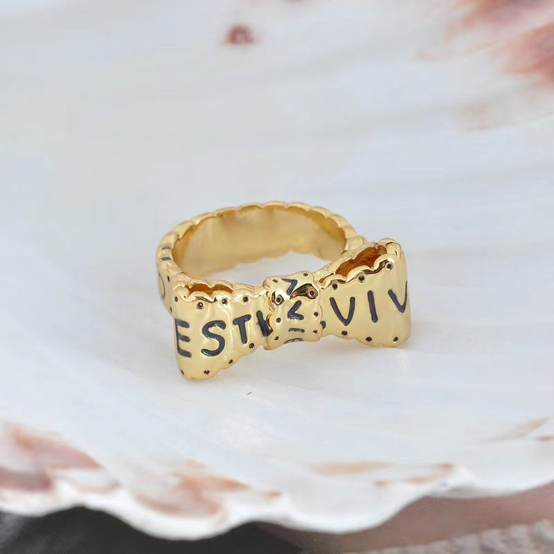 Vivienne Westwood alloy gold-plated letter lace bow ring rings New