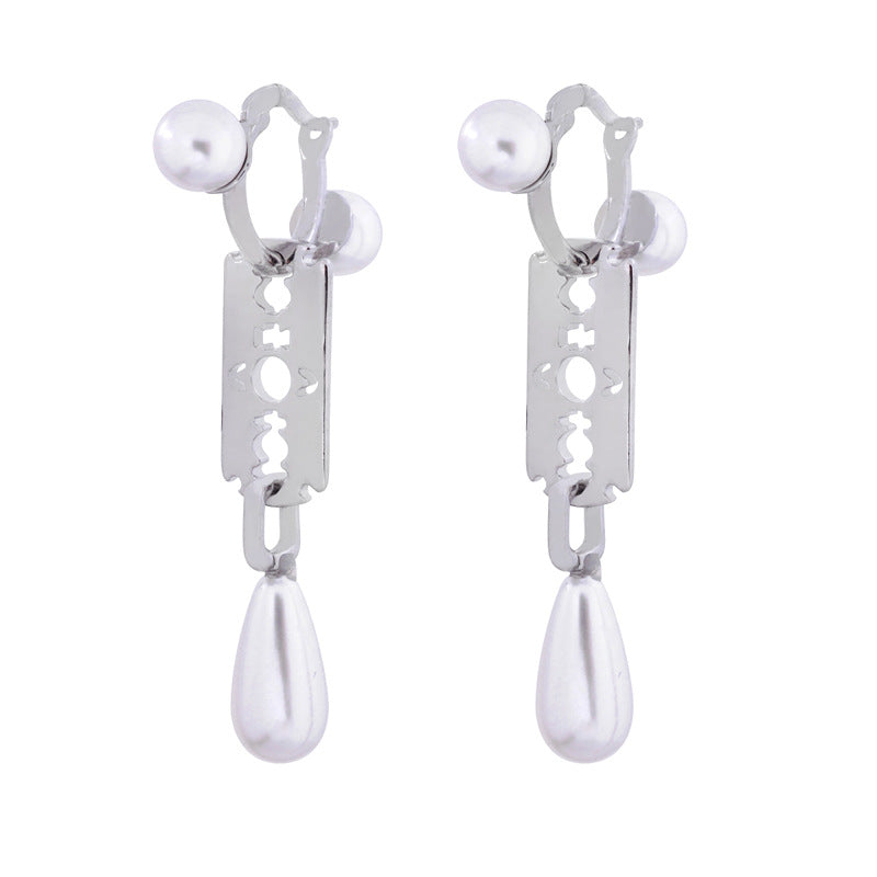 Vivienne Westwood Pearl Blade series earrings light luxury all-match punk