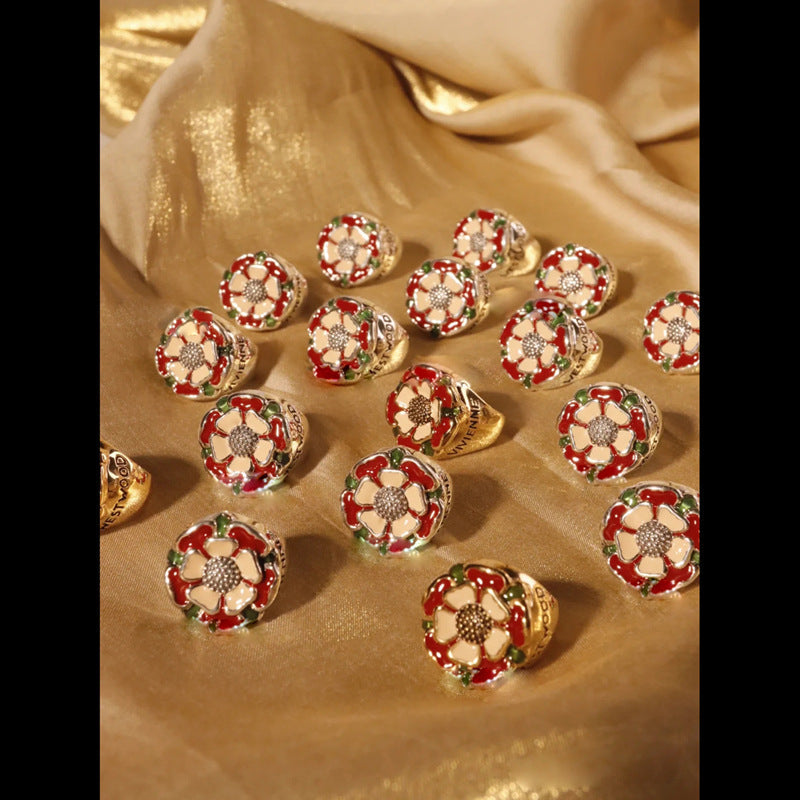 Vivienne Westwood Tudor Rose ring graceful personality niche