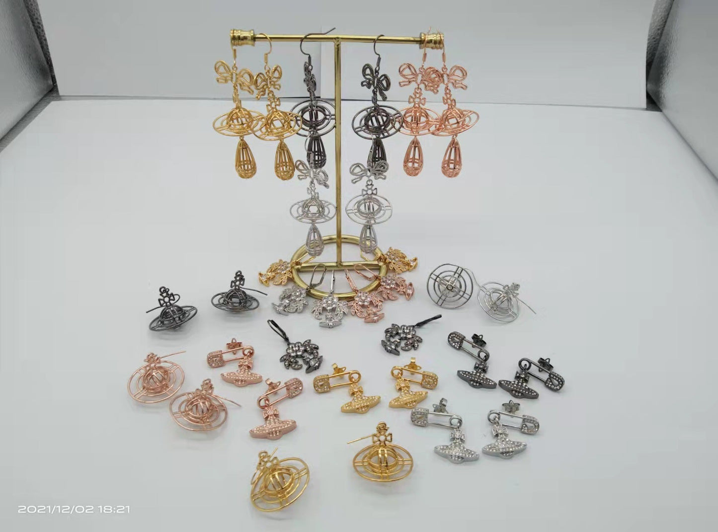 Vivienne Westwood women's fashion Japanese and Korean earrings