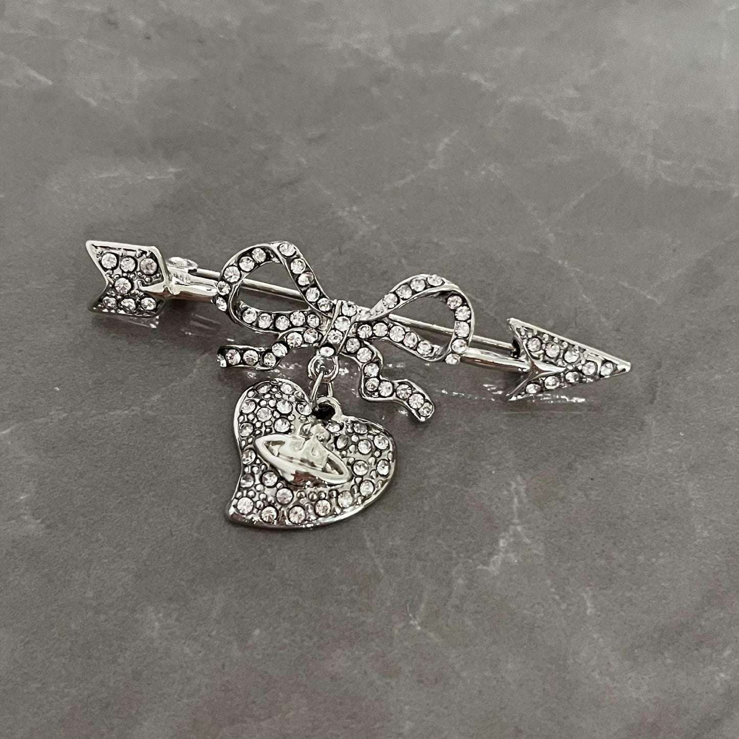 2022 New Planet Diamond enamel advanced brooch autumn and winter personalized suit clothing accessories fashion