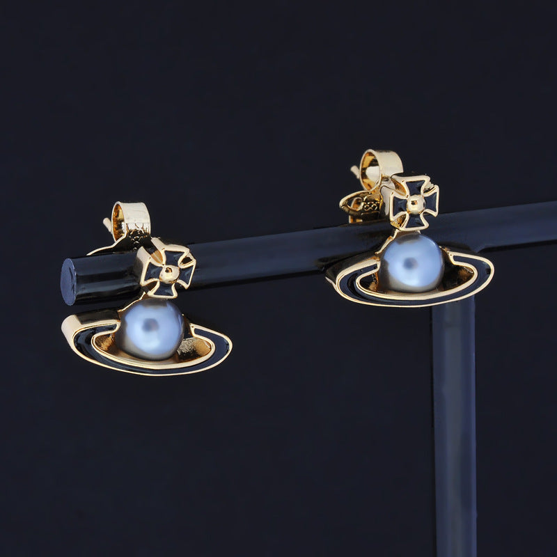 Vivienne Westwood Pearl paint series earrings small and personalized all-match