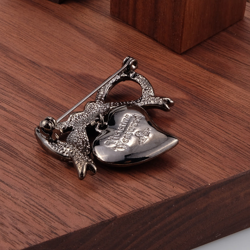 Vivienne Westwood sbeis titanium black bow heart shape with diamond brooch