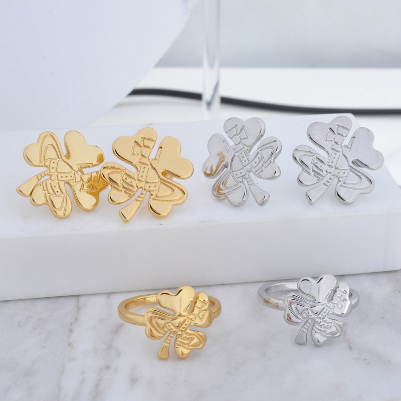 Vivienne Westwood MOUNIA four leaf clover ear stud punk accessories silver all-match