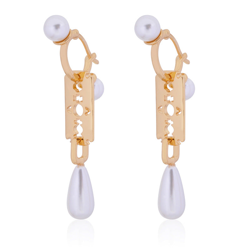 Vivienne Westwood Pearl Blade series earrings light luxury all-match punk