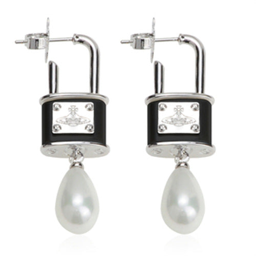 Vivienne Westwood Pearl lock Head series earrings exquisite luxury