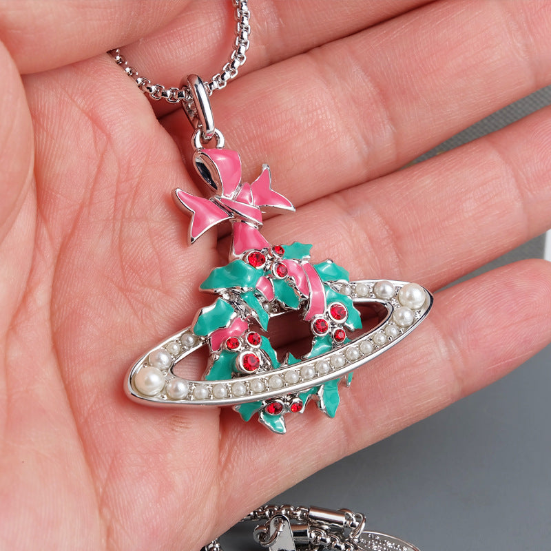 Vivienne Westwood Christmas limited series necklace pendant holiday gift ins