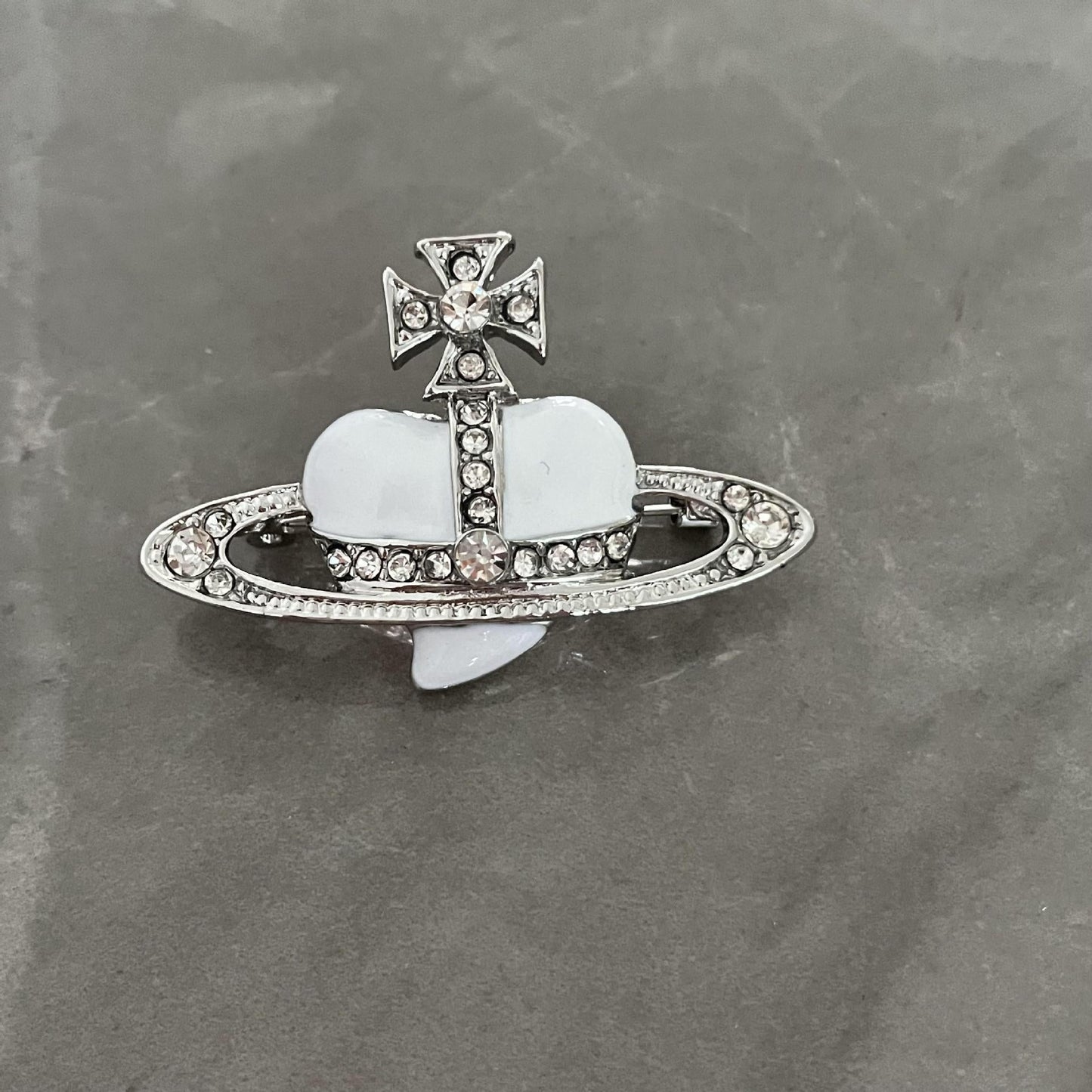 2022 New Planet Diamond enamel advanced brooch autumn and winter personalized suit clothing accessories fashion