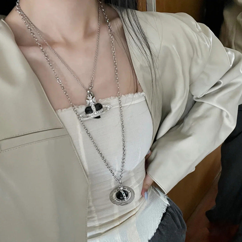 Vivienne Westwood large 20mm three-dimensional pendant sweater necklace European and American