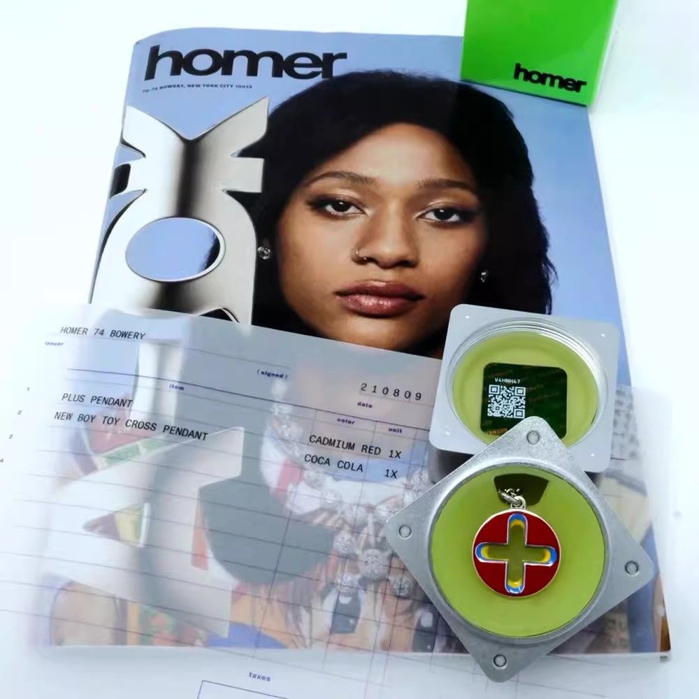 HOMER FRANK OCEAN Lucky Four-Leaf Clover Beveled Cut Pendant Versatile Personality Color Premium Necklace