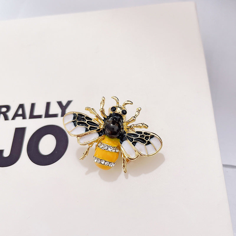 Zircon with Diamond Pearl Corsage Cartoon Cute Bee Brooch Alloy Dripping Women's Clothing Pin Accessories Wholesale