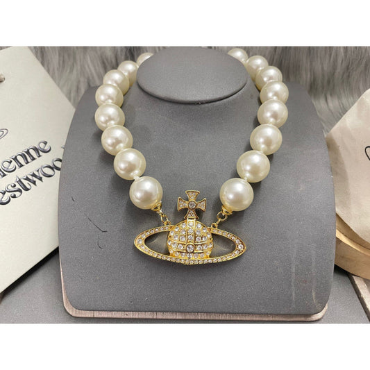 vivienne westwood  huge pearl necklace