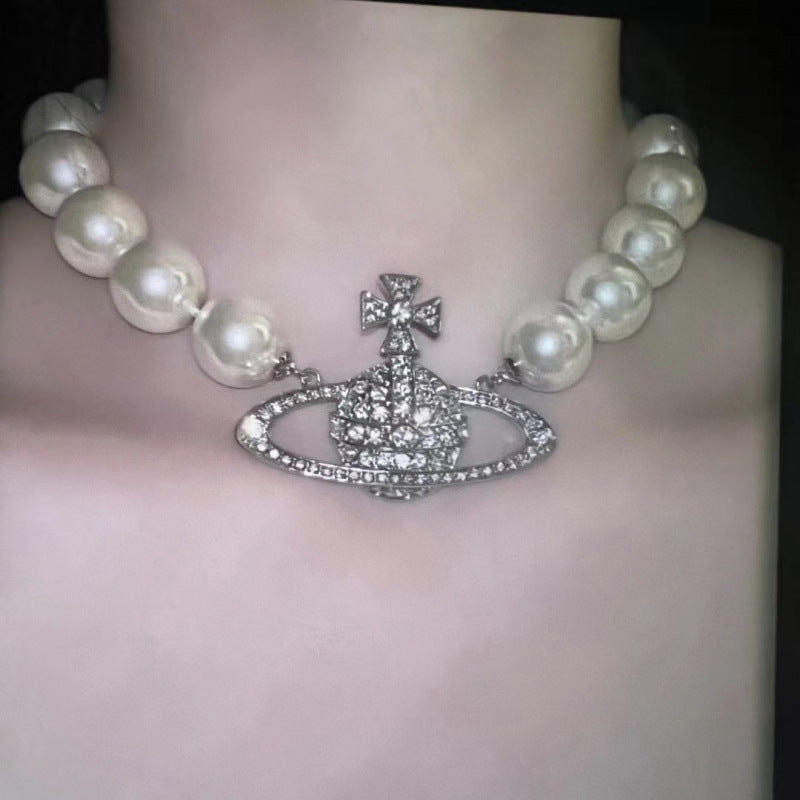 vivienne westwood  huge pearl necklace