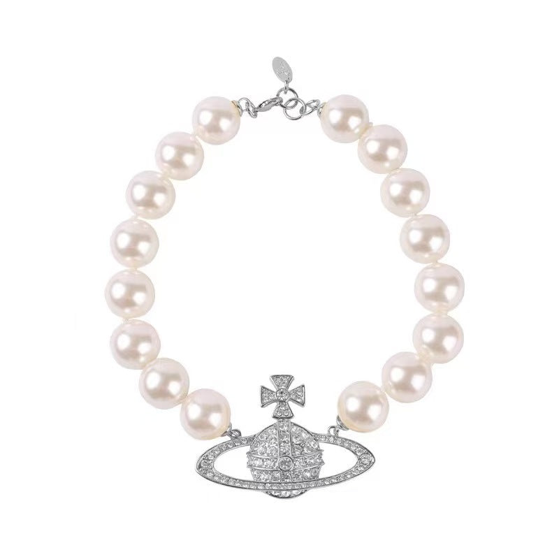 vivienne westwood  huge pearl necklace