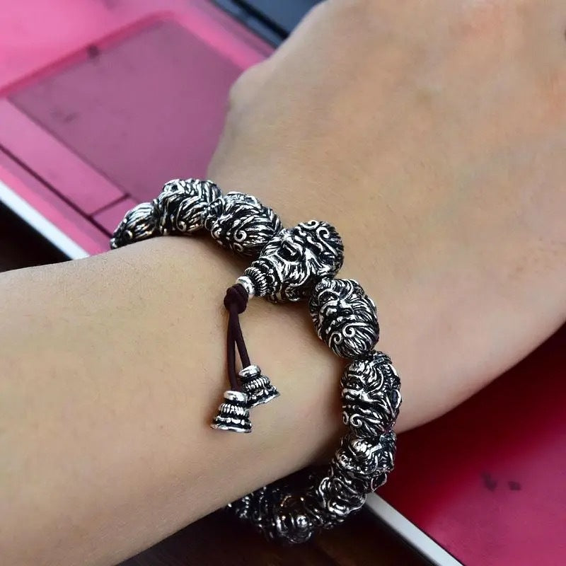 Black Myth Sun Wukong Men's Bracelet Retro Domineering Monkey Head Hand Jewelry Distressed Qi Tian Da Sheng Imitation Thai Silver Bracelet
