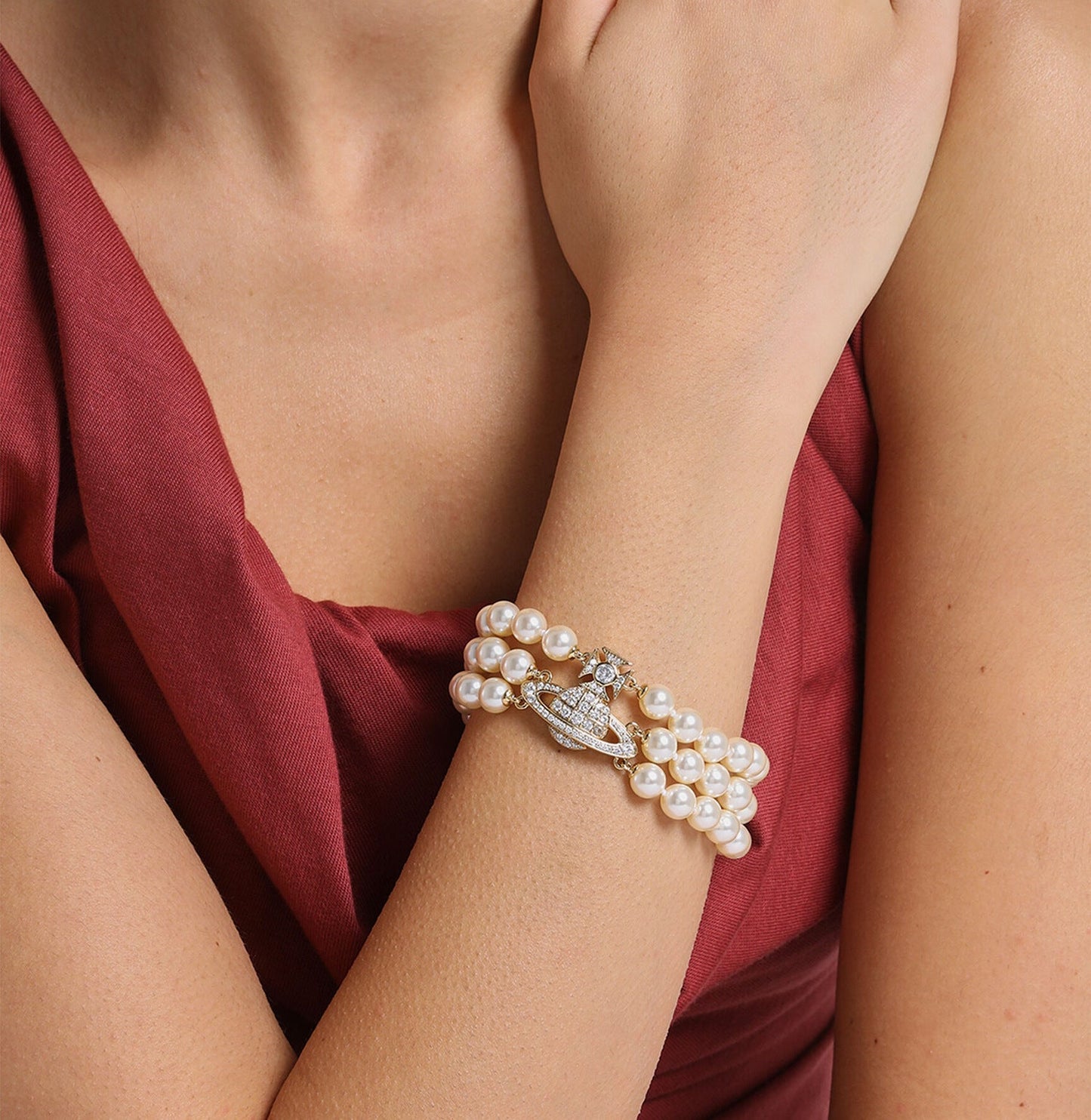 Vivienne Westwood three-layer pearl bracelet gold silver high-grade