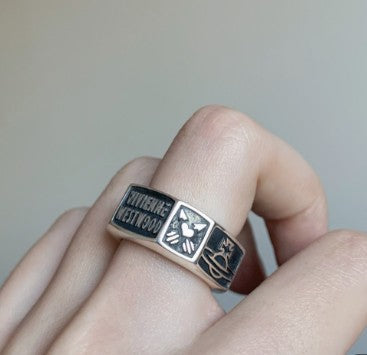 Vivienne Westwood bone love screw ring personality European and American punk