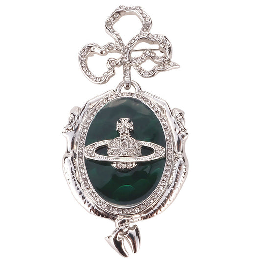Vivienne Westwood green mermaid medal brooch fashion beautiful
