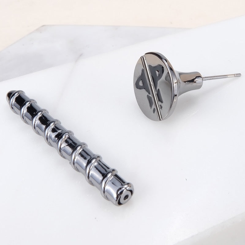 Vivienne Westwood screw stud earrings niche personality punk