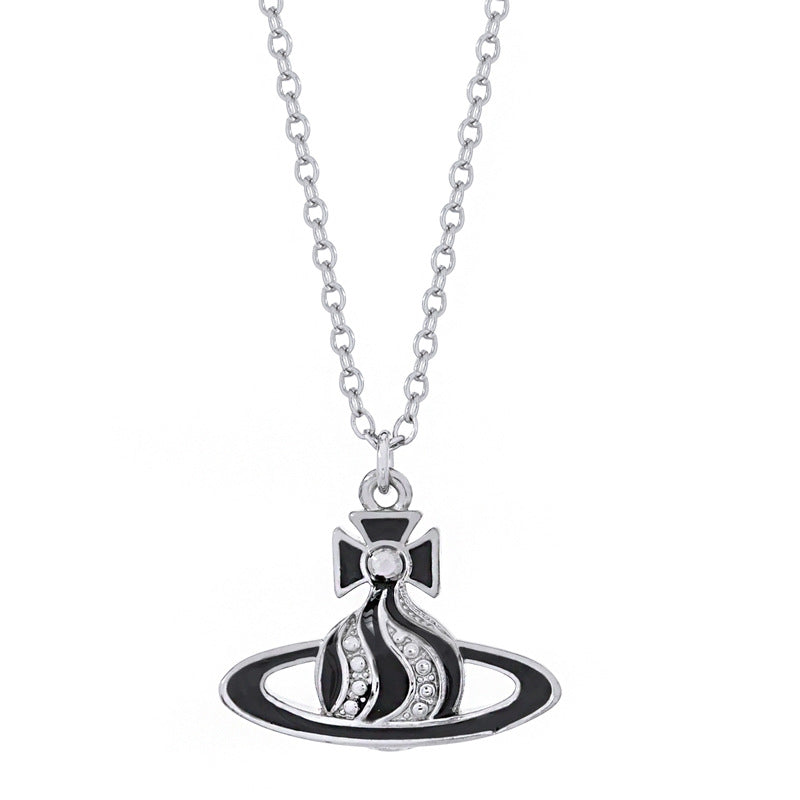 Vivienne Westwood twisted water ripple cream paint pendant necklace
