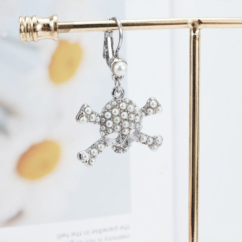 Vivienne Westwood skull series ear studs