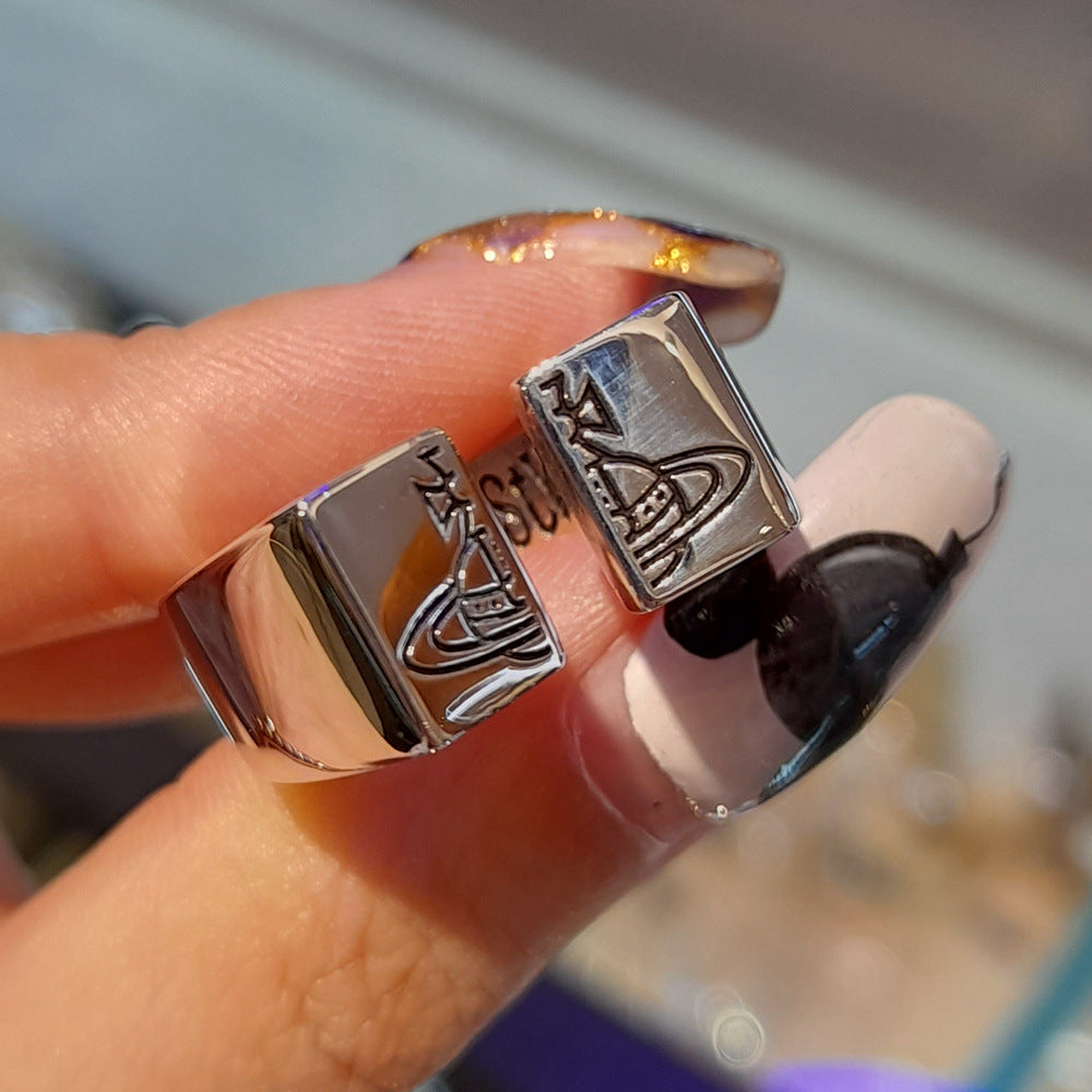Vivienne Westwood open split ring black gold European and American personalized punk